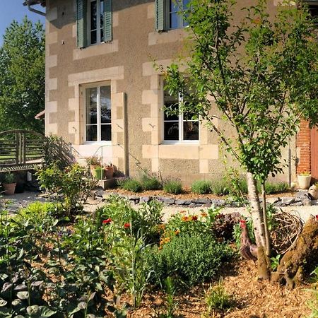 Le Cerisier Saint-Barbant Bed & Breakfast Bagian luar foto